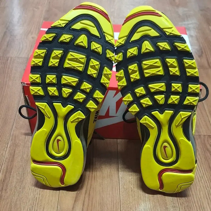 [BUNJANG] Nike Air Max 97 Bright Citron (GS) Sneakers / 235 (GS)나이키 에어맥스 97 브라이트 시트론 새상품
