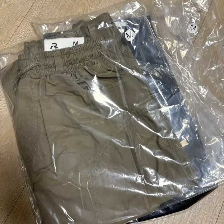 [BUNJANG] 26ss Curved Chino Pants Bundle Set / 26ss 커브드 치노 팬츠 블랙/베이지 M(27-29)사이즈 일괄 판매.