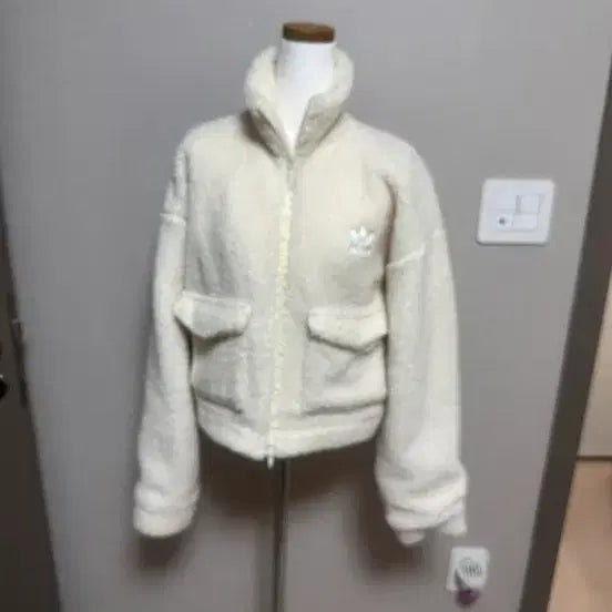 [BUNJANG] Adidas Teddy Cropped Fleece Jacket FU3926 Ivory / 아디다스 뽀글이 테디 크롭 재킷 FU3926 아이보리