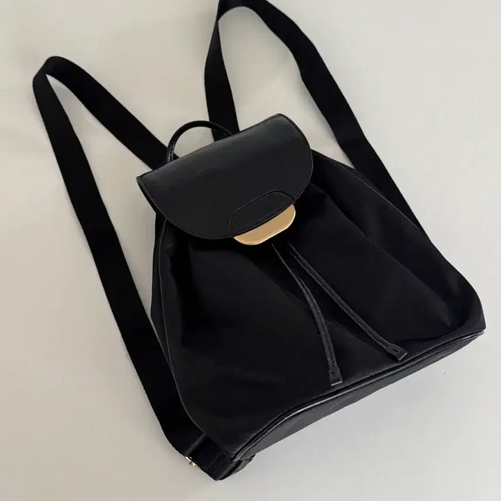 [BUNJANG] Leavone Libre Backpack (Black &amp; Ivory) / [1+1] 르아보네 백팩 LIBRE BACKPACK (블랙 &amp; 아이보리)
