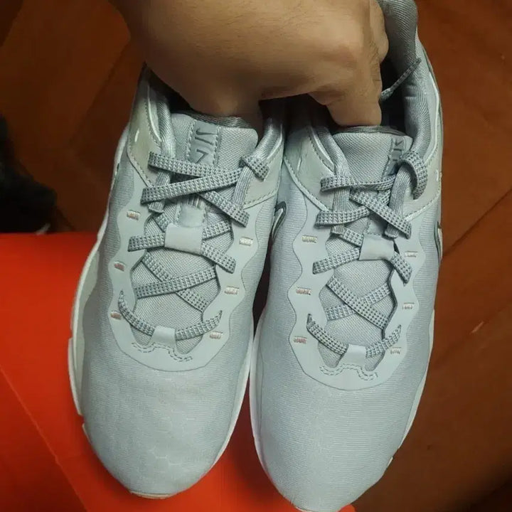[BUNJANG] Nike Running Shoes (250/255) - New / 나이키 운동화 런닝화 250 255 새상품