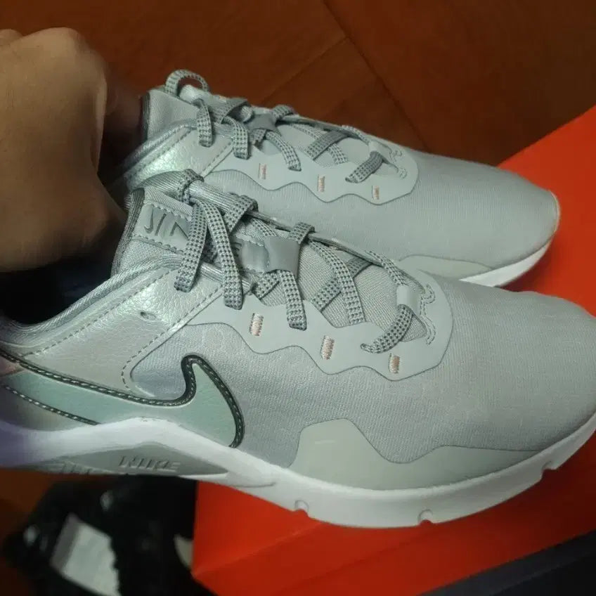 [BUNJANG] Nike Running Shoes (250/255) - New / 나이키 운동화 런닝화 250 255 새상품