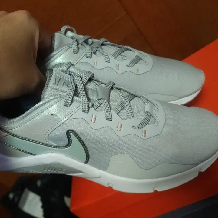 [BUNJANG] Nike Running Shoes (250/255) - New / 나이키 운동화 런닝화 250 255 새상품