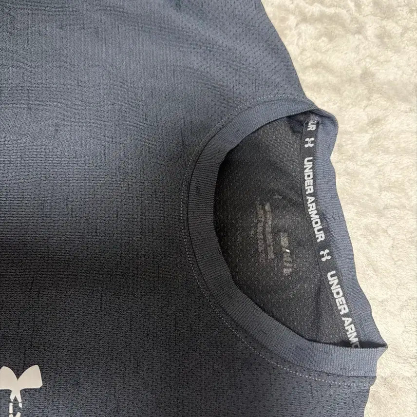 [BUNJANG] Under Armour Long Sleeve Shirt (Black) - Size M / 언더아머 긴팔 M사이즈