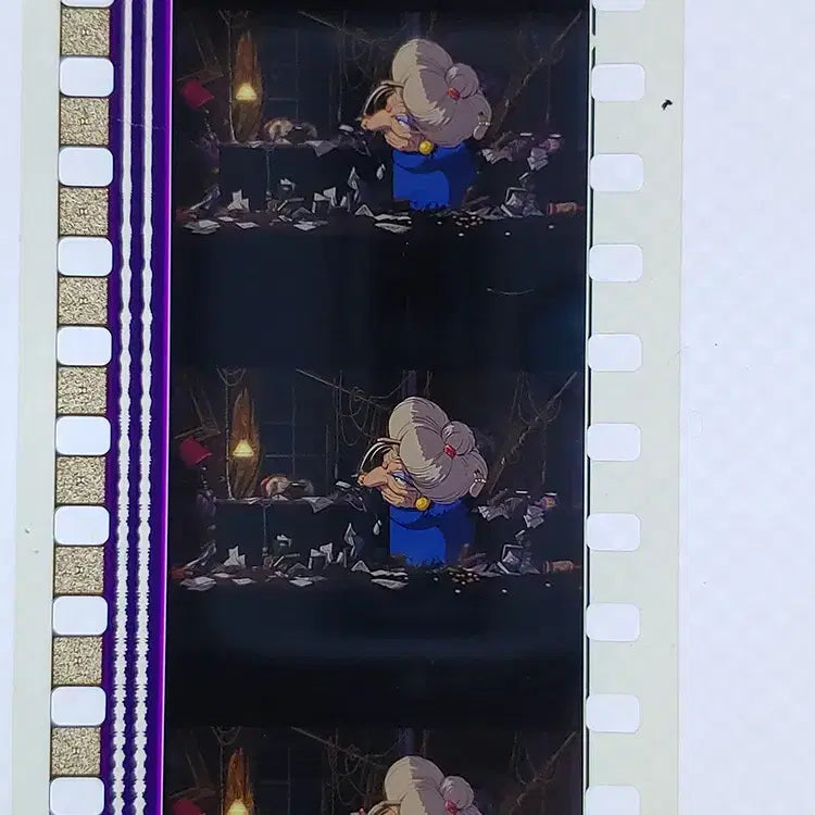 [BUNJANG] Ghibli Spirited Away Film Cut Set (F-28) / 지브리 센과 치히로의 행방불명 영화필름컷 6프레임 3매 (F-28)