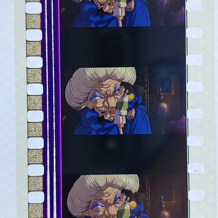 [BUNJANG] Ghibli Spirited Away Film Cut Set / 지브리 센과 치히로의 행방불명 영화필름컷 6프레임 3매 (F-31)
