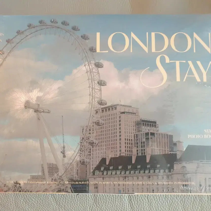 [BUNJANG] STAYC London STAY Photobook (Sealed) / 스테이씨 런던스테이 포토북 미개봉 새제품