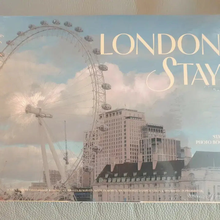 [BUNJANG] STAYC London STAY Photobook (Sealed) / 스테이씨 런던스테이 포토북 미개봉 새제품