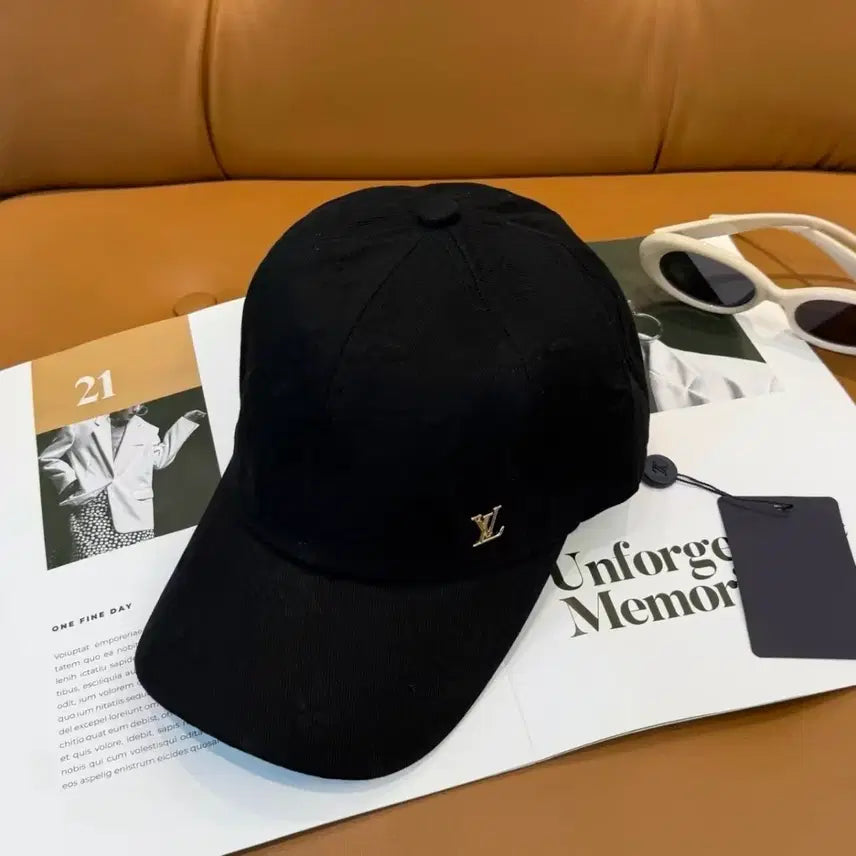 [SOLD OUT] 루이비통 블랙 볼캡 모자