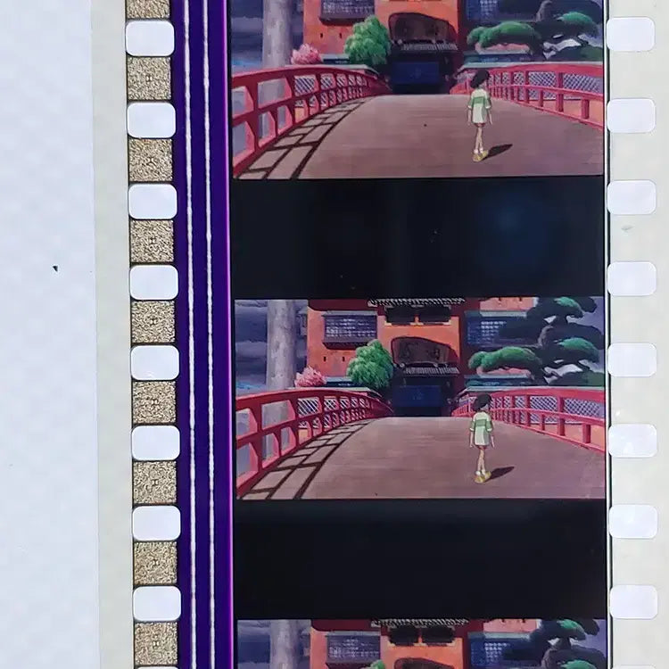[BUNJANG] Ghibli Spirited Away Film Cut Set (F-41) / 지브리 센과 치히로의 행방불명 영화필름컷 6프레임 3매 (F-41)