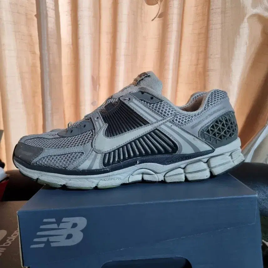 [BUNJANG] Nike Zoom Vomero Cobblestone Sneakers / 나이키 줌 보메로 코블스톤 280