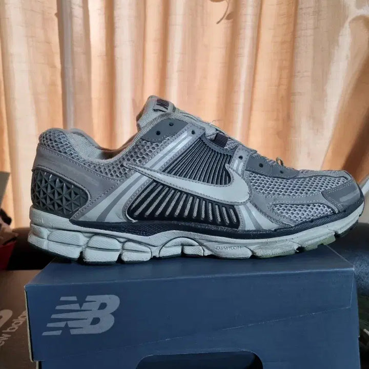[BUNJANG] Nike Zoom Vomero Cobblestone Sneakers / 나이키 줌 보메로 코블스톤 280