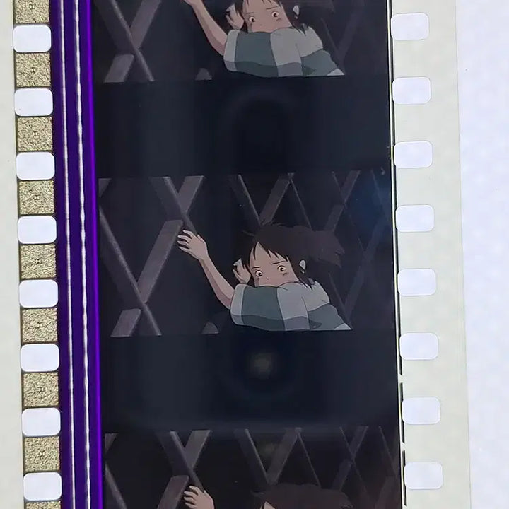 [BUNJANG] Ghibli Spirited Away Film Cut Set / 지브리 센과 치히로의 행방불명 영화필름컷 6프레임 3매 (F-46)