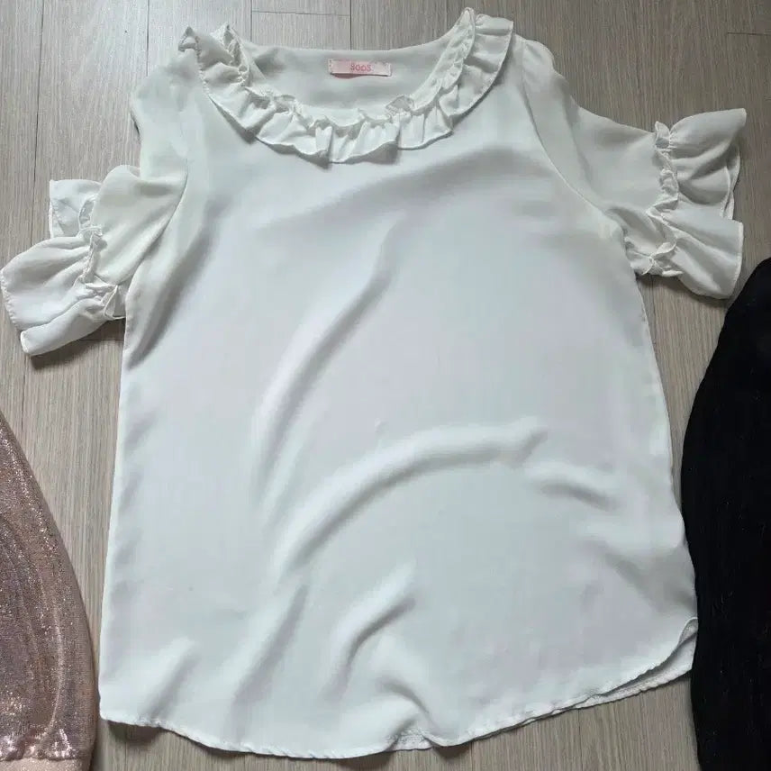 [BUNJANG] Blouse T-shirts (Black/White/Pink) Set / 블랙/화이트/핑크 블라우스 티셔츠 3종