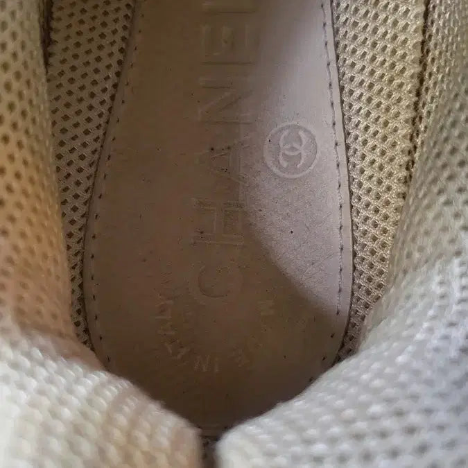 [BUNJANG] Chanel Shoes 35 Sneakers / 샤넬 슈즈 정품 35 사이즈 225 사이즈입니다