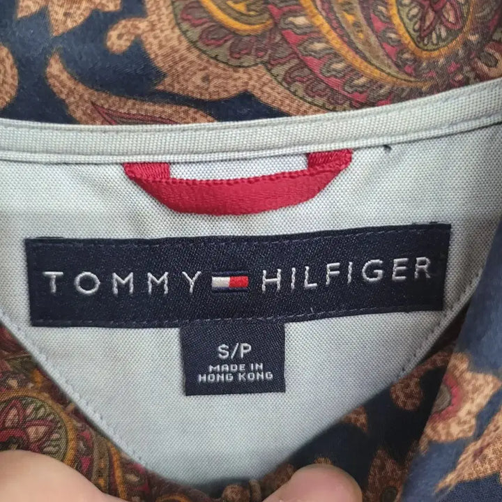 [BUNJANG] Tommy Hilfiger Paisley Native Pattern Shirt / [95/M] 타미힐피거 페이즐리 네이티브 패턴 셔츠 / USA
