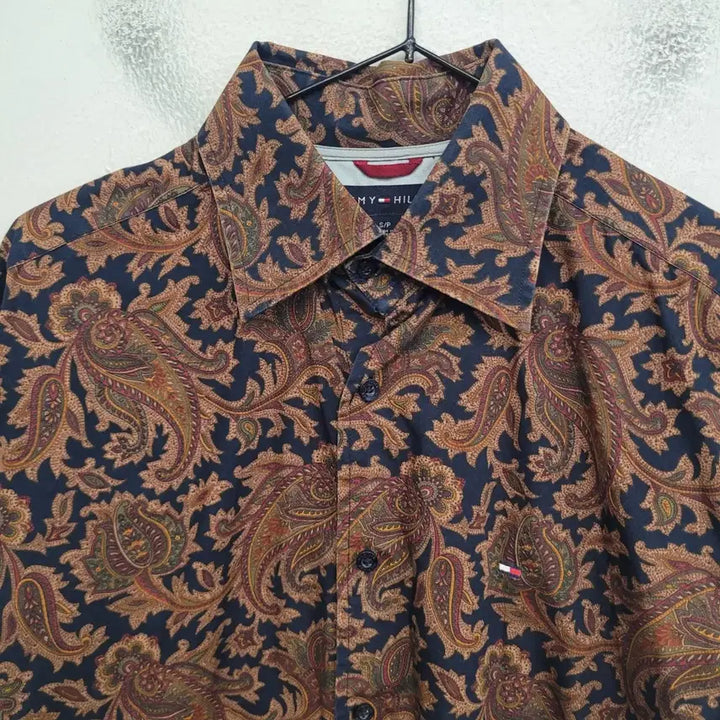 [BUNJANG] Tommy Hilfiger Paisley Native Pattern Shirt / [95/M] 타미힐피거 페이즐리 네이티브 패턴 셔츠 / USA