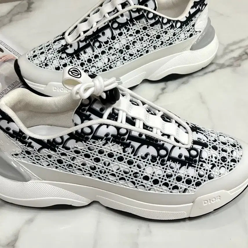 [BUNJANG] B24 Oblique Cannage Sneakers / B24 오블리크 까나쥬 스니커즈