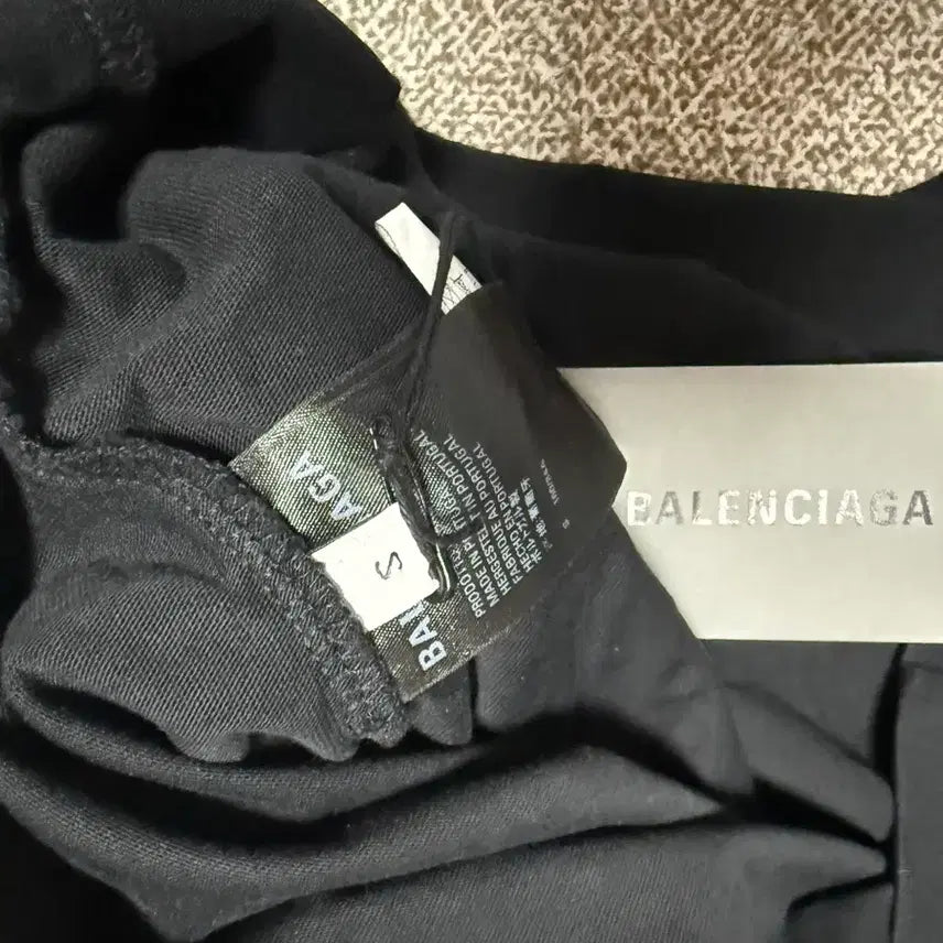 [BUNJANG] Balenciaga Cap Boxy Fit T-shirt Black / S] 발렌시아가 캡 박시 핏 티셔츠 블랙