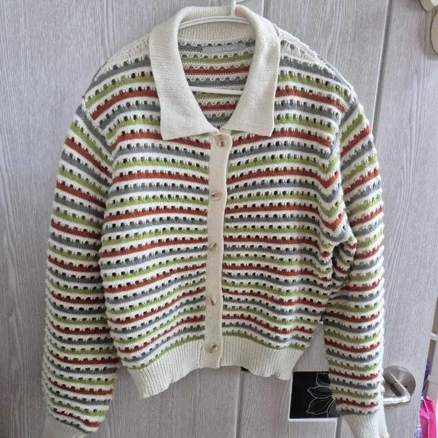 [BUNJANG] Love&amp;Show Punching Knit Cardigan Free Size / 러브앤쇼_펀칭 니트 가디건 F