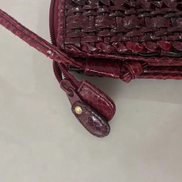 [BUNJANG] Wine Red Snakeskin Leather Crossbody Bag / 와인색 뱀피 가죽 크로스백