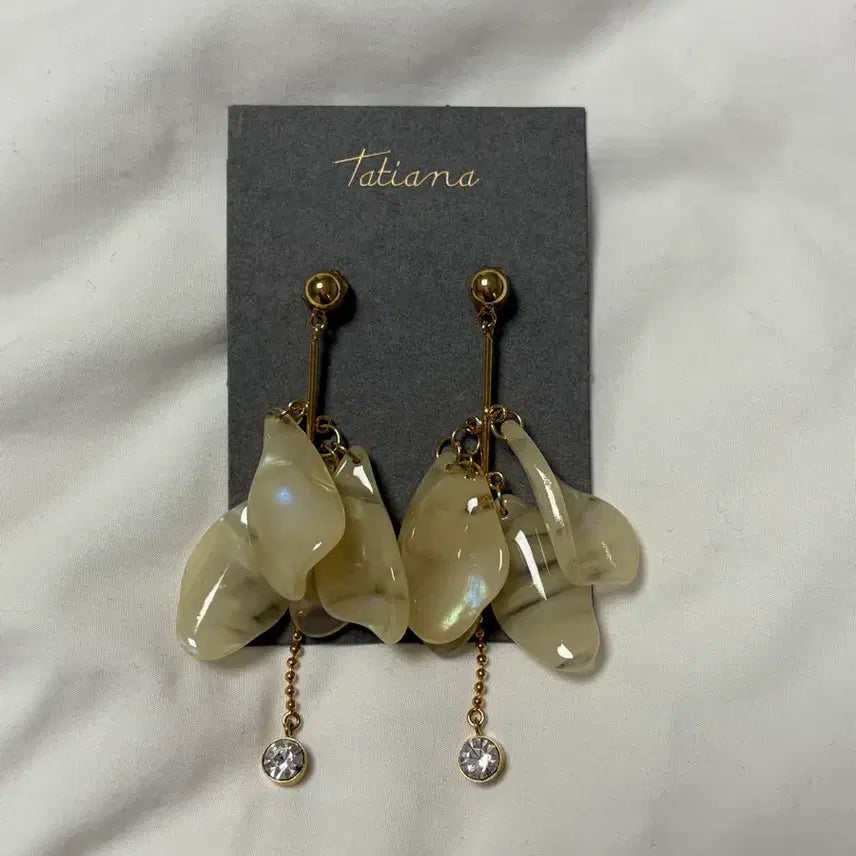 [BUNJANG] Tatiana Earrings / 타티아나 귀걸이