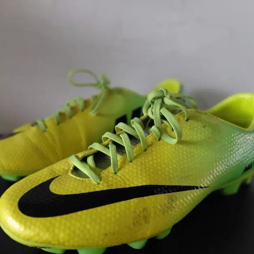 [BUNJANG] Nike Mercurial Fluorescent Soccer Cleats / 나이키 머큐리얼 축구화 형광색