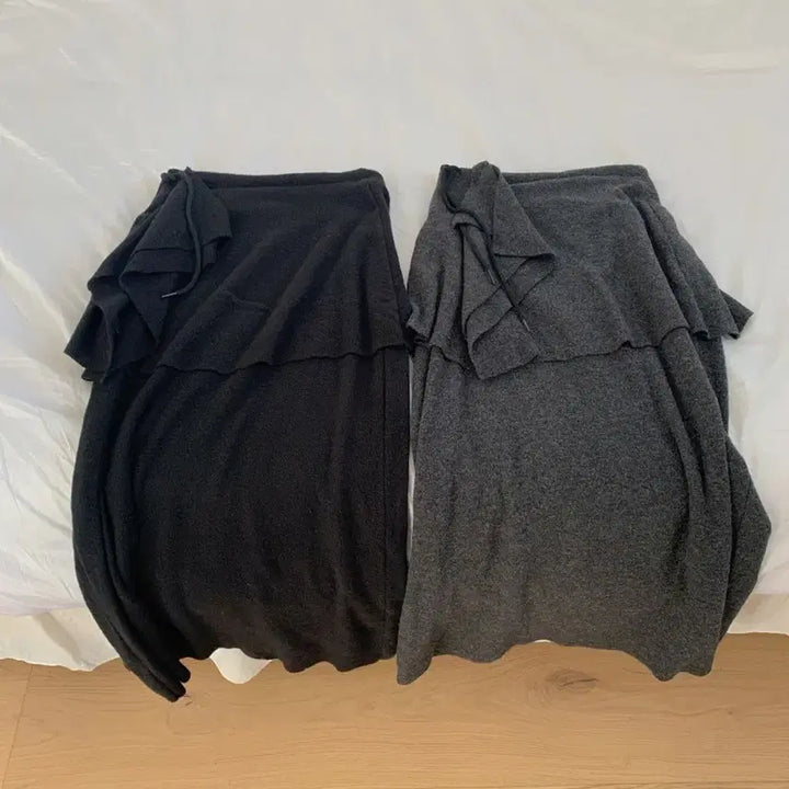 [BUNJANG] VaisoBl Smooth Layered Skirt (Charcoal) / 바이소블 스무스 레이어드 스커트 (차콜)