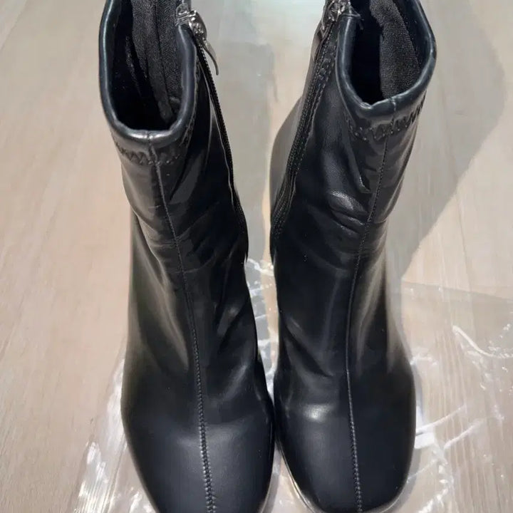 [BUNJANG] Chakan Gudu Mid-Calf Boots (235) / 착한구두 미들부츠 235