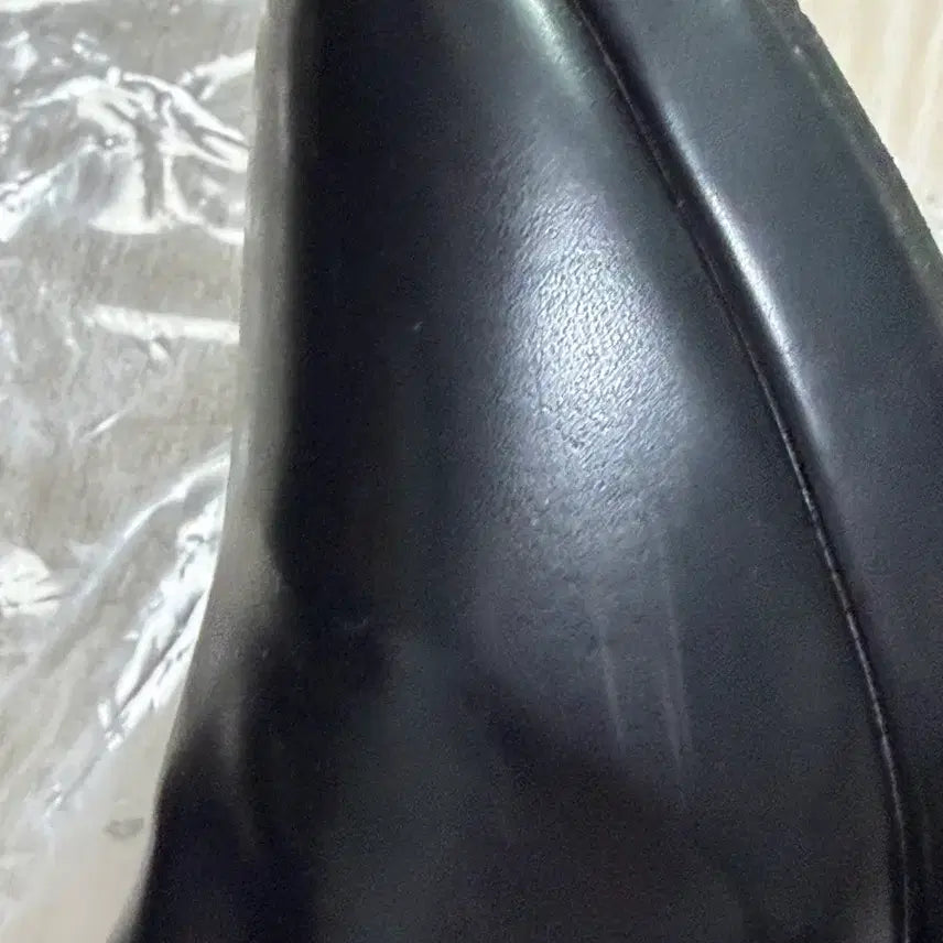 [BUNJANG] Chakan Gudu Mid-Calf Boots (235) / 착한구두 미들부츠 235