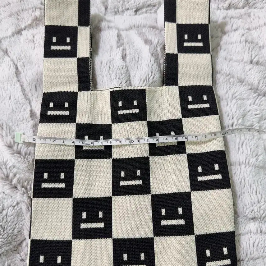 [BUNJANG] Emoticon Knit Tote Bag / 이모티콘 무늬 니트 토트백