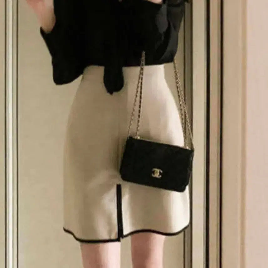 [BUNJANG] Renne Beige Mini Skirt (M Size) / 새상품) 렌느 스커트 M사이즈 베이지 스거트 미니스커트