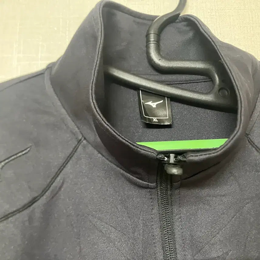 [BUNJANG] Mizuno Black Training Zip-Up Jacket XL / 미즈노 블랙 트레이닝 집업 자켓XL