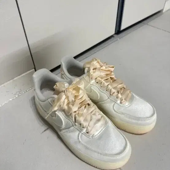 [BUNJANG] Nike Air Force 1 Sneakers / 나이키 에어포스1 240