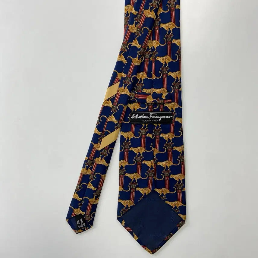 [BUNJANG] Ferragamo Silk Necktie / 페레가모(Ferragamo) 명품 정품 넥타이