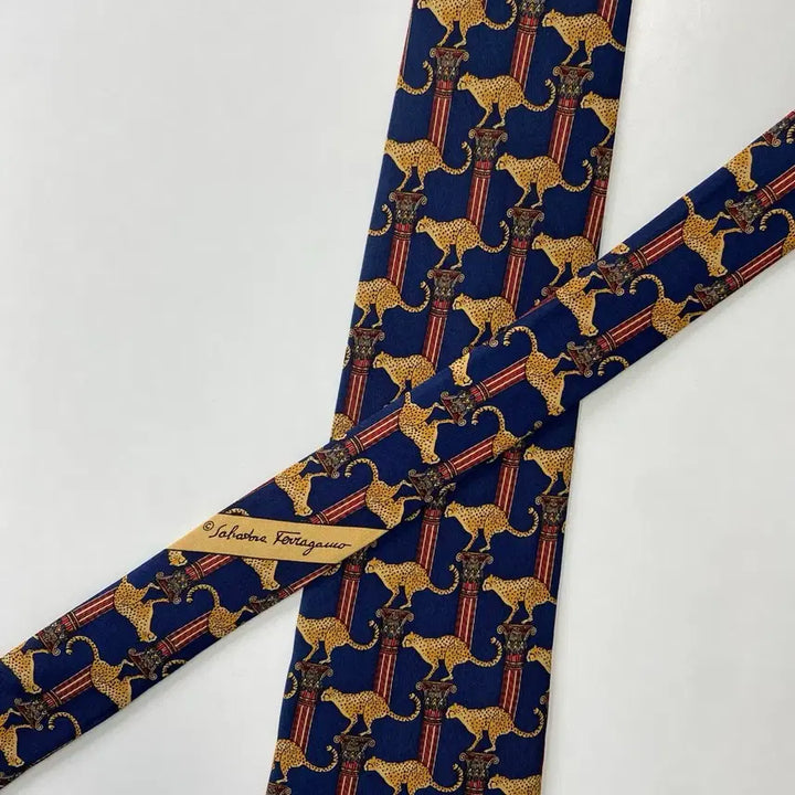 [BUNJANG] Ferragamo Silk Necktie / 페레가모(Ferragamo) 명품 정품 넥타이