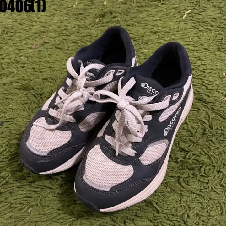 [BUNJANG] Discovery Sneakers Navy/Ivory 240 / 디스커버리 운동화 네이비/아이보리 240