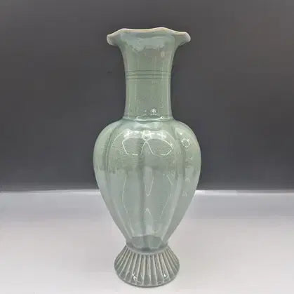 [BUNJANG] Haegang Yu Geun-hyung Celadon Melon Vase / 해강 유근형 선생 - 청자참외화병/