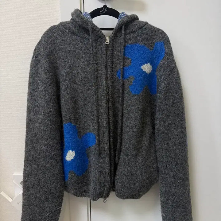 [BUNJANG] aeae Daisy Knit Hood Zip-Up / aeae 에이이에이이 데이지 여성 니트 후드 집업