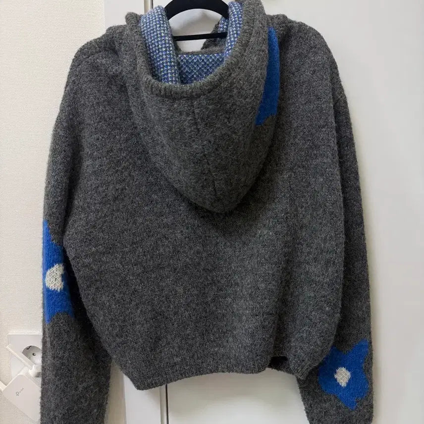 [BUNJANG] aeae Daisy Knit Hood Zip-Up / aeae 에이이에이이 데이지 여성 니트 후드 집업