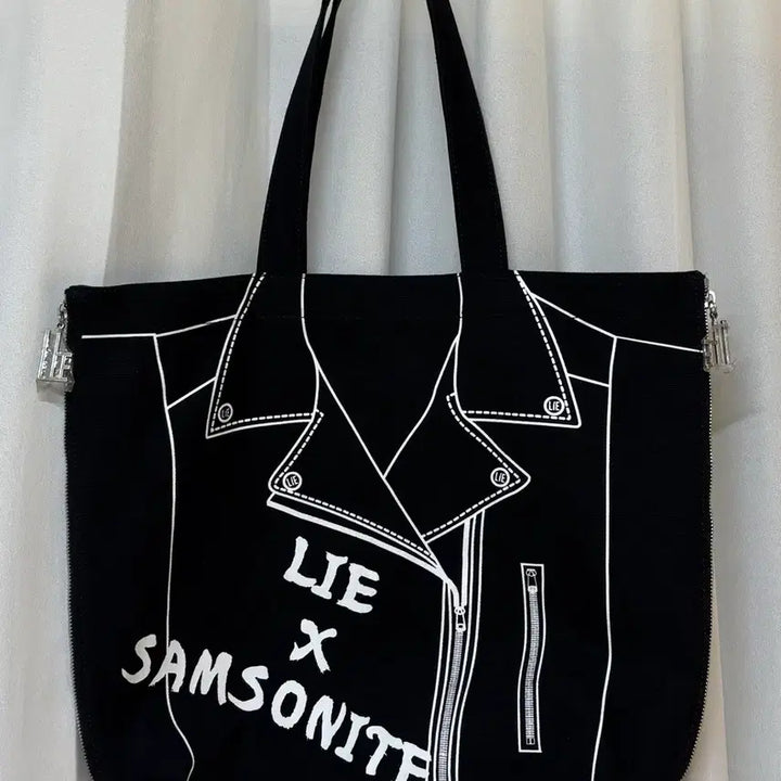 [BUNJANG] LIE x Samsonite Black Tote Bag / 새 상품 ) LIE x 샘소나이트 블랙 토트백 에코백