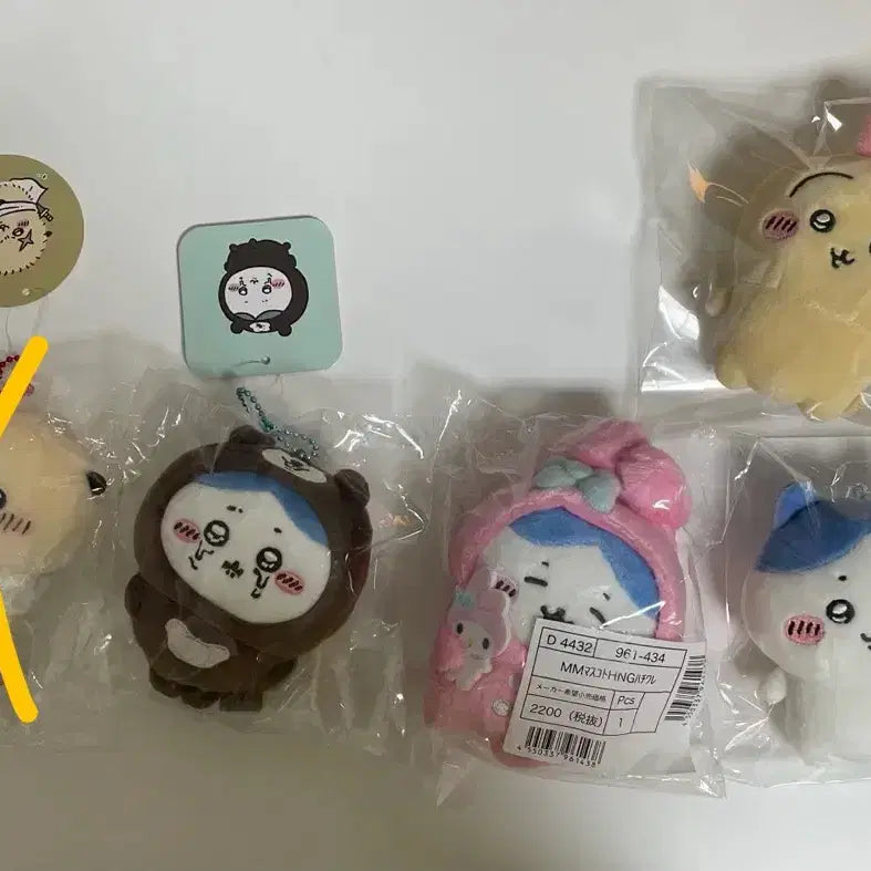 [BUNJANG] Chiikawa Hachiware Usagi Rakko Mascot Plush Keychain &amp; Collaboration Goods / 치이카와 하치와레 우사기 랏코 마스코트 누이 인형 키링 말레이곰 산리오