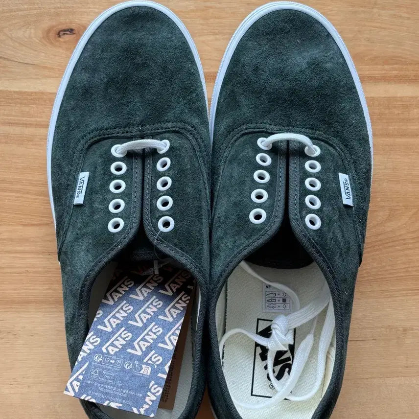 [BUNJANG] Vans Authentic Pig Suede Dried Kelp Sneakers (Size 280) / 반스 어센틱 스웨이드 딥그린 카키 280 (새상품)