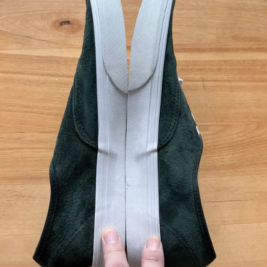 [BUNJANG] Vans Authentic Pig Suede Dried Kelp Sneakers (Size 280) / 반스 어센틱 스웨이드 딥그린 카키 280 (새상품)