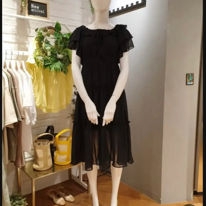 [BUNJANG] Boo Roo &amp; Judy Off-Shoulder Convertible Dress Black / 부루앤쥬디 오프숄더 겸용 원피스 블랙(새상품)