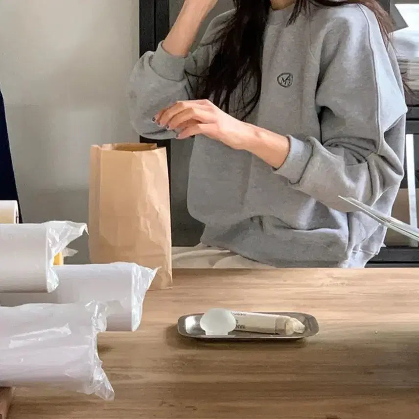 [BUNJANG] UnderB Maybe Gray Crewneck Sweatshirt / 정가 45000원 언더비 자체제작 메이비 맨투맨