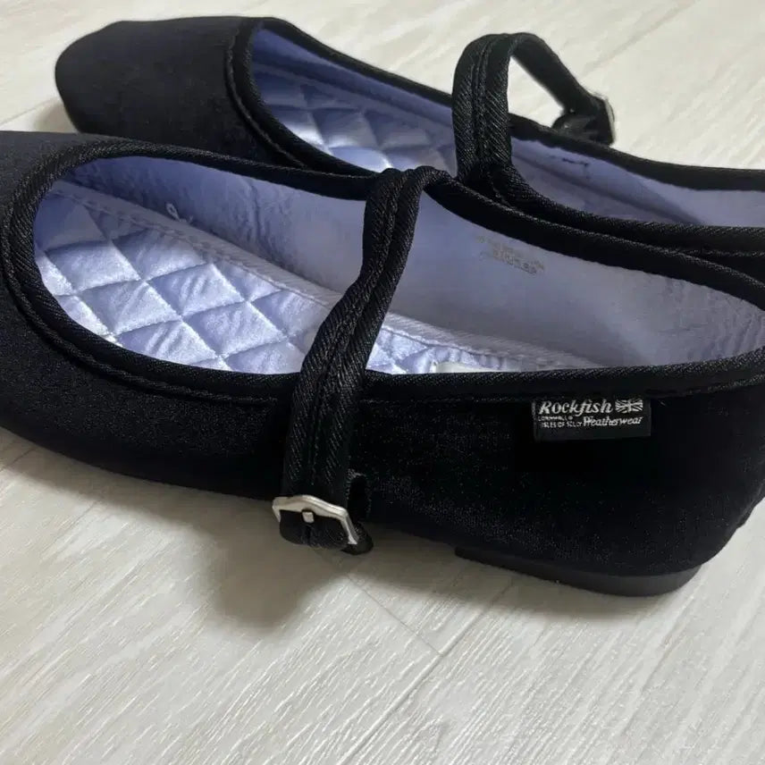 [BUNJANG] Rockfish Weatherwear Mary Jane Shoes / 락피쉬웨더웨어 메리제인
