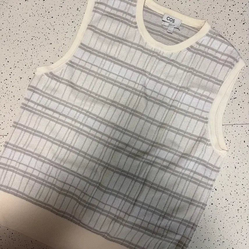 [BUNJANG] COS Knit Vest Medium / 코스 니트 베스트 M사이즈