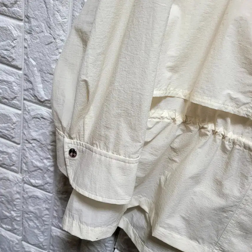 [SOLD OUT] 더 아이잗 스트링 아이보리 후드 야상 점퍼