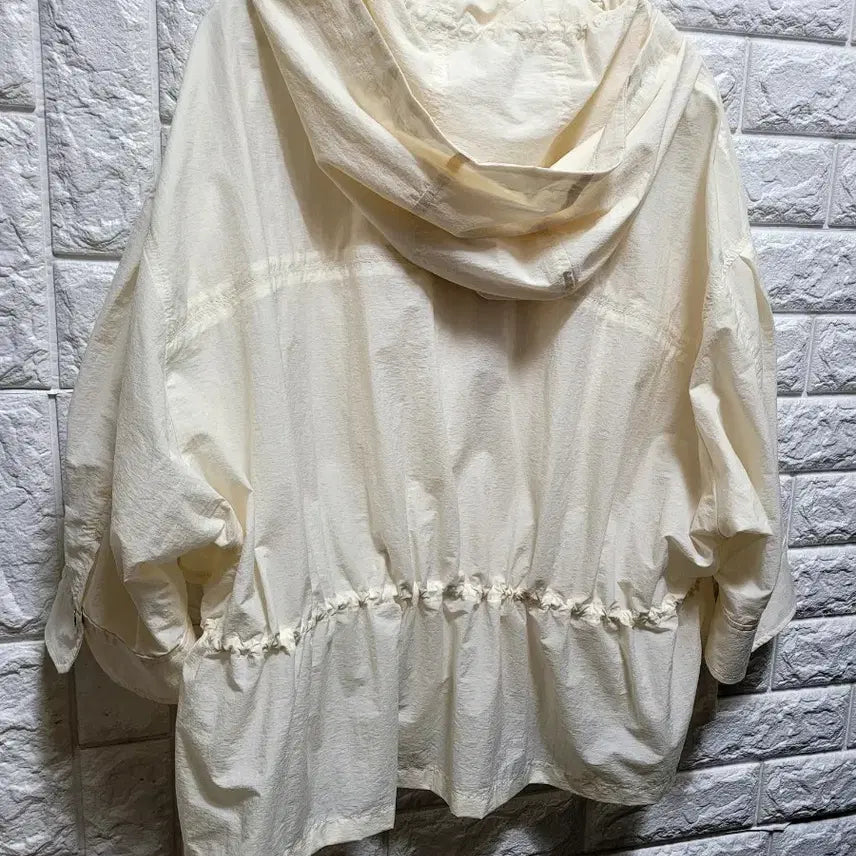 [SOLD OUT] 더 아이잗 스트링 아이보리 후드 야상 점퍼